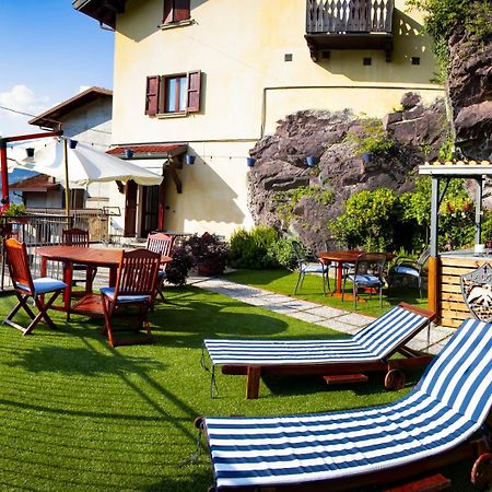 La Casa Sulla Roccia Hotel Pisogne Eksteriør billede